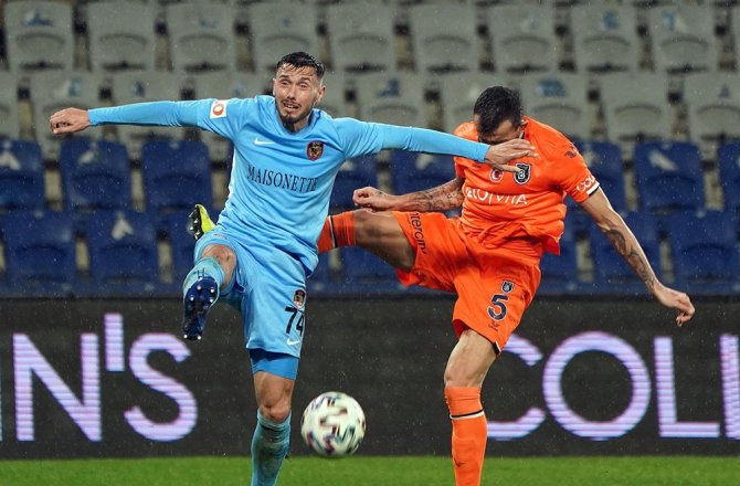Süper Lig: Medipol Başakşehir: 1 - Gaziantep Futbol Kulübü: 2 (Maç Sonucu)