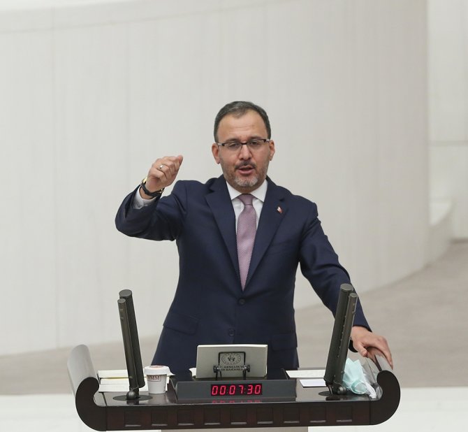 Bakan Kasapoğlu: "Pkk’nın Yakıp Yıktığı Spor Tesislerini Bir Bir Yeniden İnşa Ettik’’