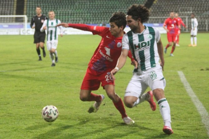 Tff 1. Lig: Giresunspor 0 - Altınordu: 0 (İlk Yarı)