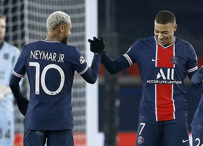 Paris Saint-germain Ve Juventus Rekor Kırdı