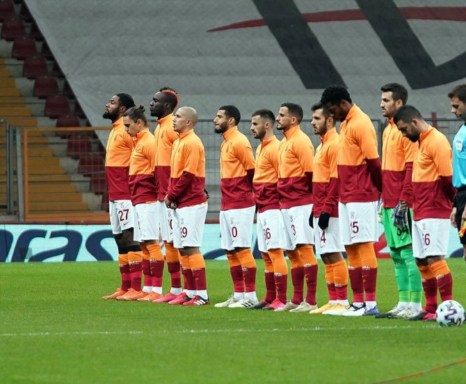 Özkan Sümer İçin Saygı Duruşu