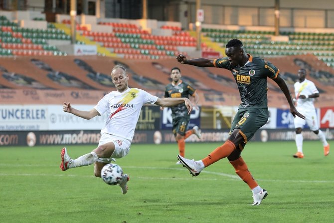Süper Lig: Aytemiz Alanyaspor: 1 - Yeni Malatyaspor: 1 (Maç Sonucu)