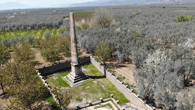 İznik’teki Dikilitaş, 2 Bin Yıldır Ayakta