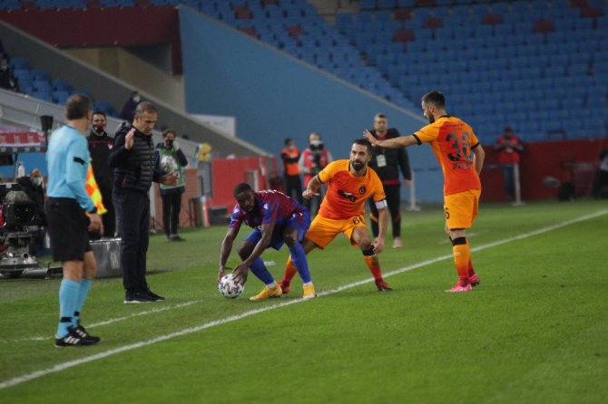 Süper Lig: Trabzonspor: 0 - Galatasaray: 1 (İlk Yarı)