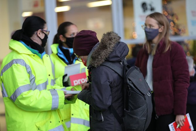 Düsseldorf’da Covid-19’a Karşı Aşı Merkezi Açıldı