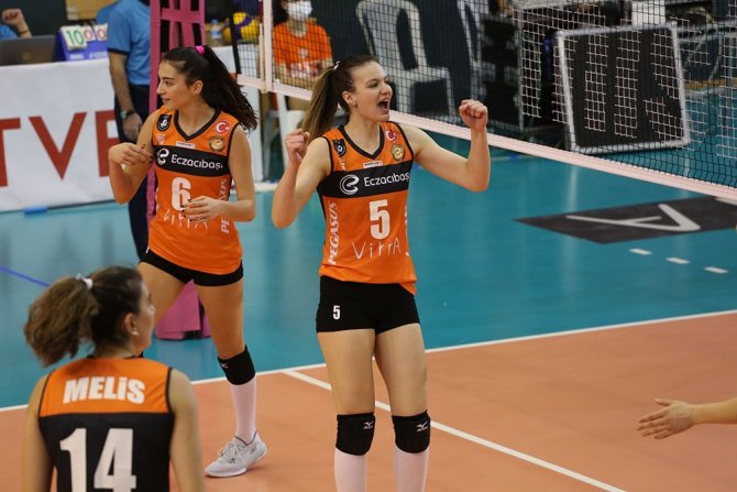 Sultanlar Ligi: Eczacıbaşı Vitra: 3 - Beşiktaş: 0