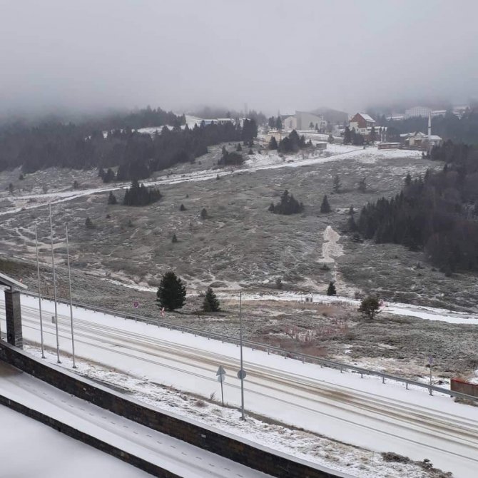 Uludağ’a Yılbaşı Öncesi Beklenen Kar Düştü