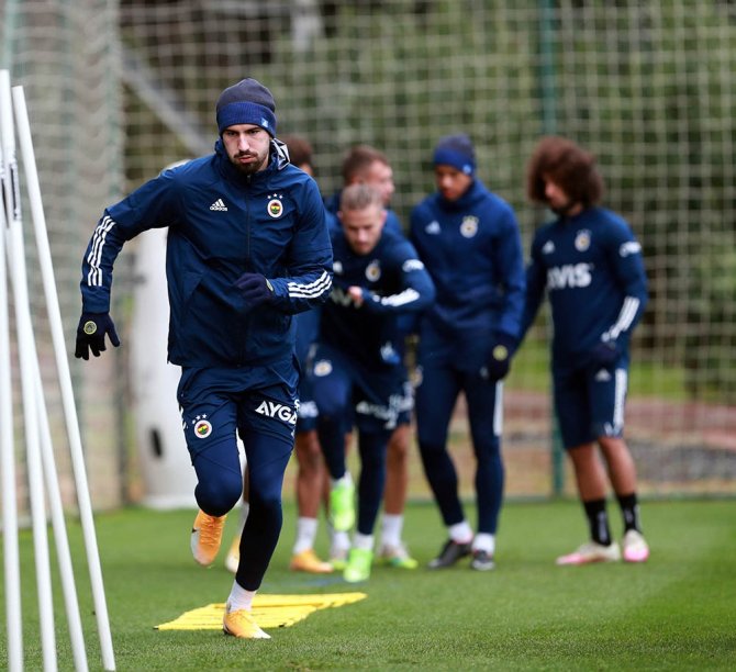 Fenerbahçe’de Samatta, Valencia, Lemos Ve Tolga Takımla Çalıştı