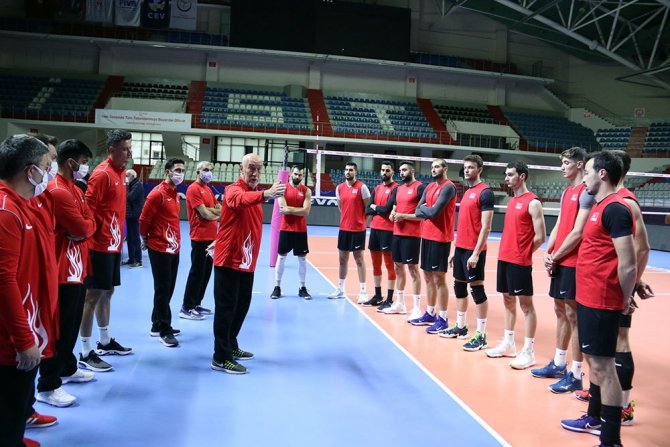 A Milli Erkek Voleybol Takımı Kampa Girdi