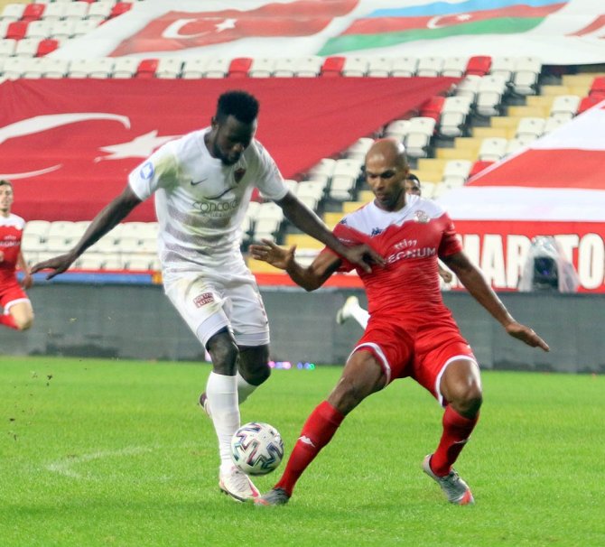 Ft Antalyaspor: 0 - Atakaş Hatayspor: 5 (İlk Yarı)