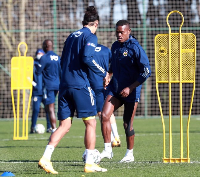 Fenerbahçe’de Kasımpaşa Maçı Hazırlıkları Devam Etti