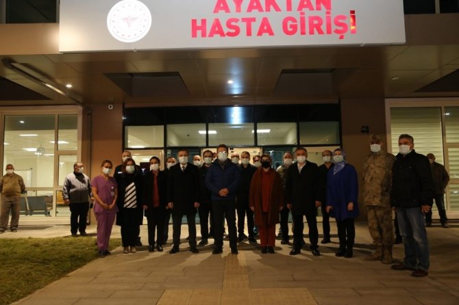 Vali Enver Ünlü’den Yılbaşı Ziyaretleri