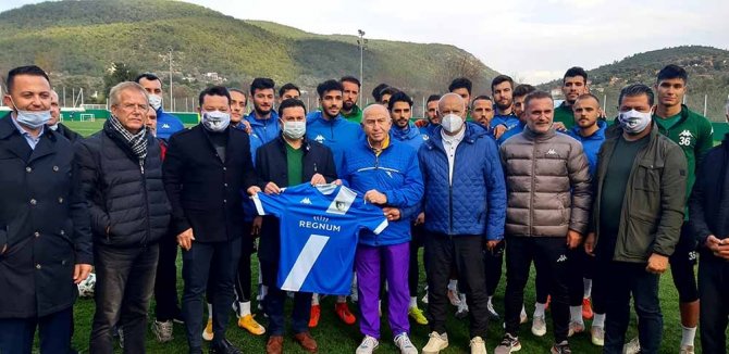 Nihat Özdemir: “Ana Hedefimiz Mart Sonu Seyirciyle Devam Etmek”
