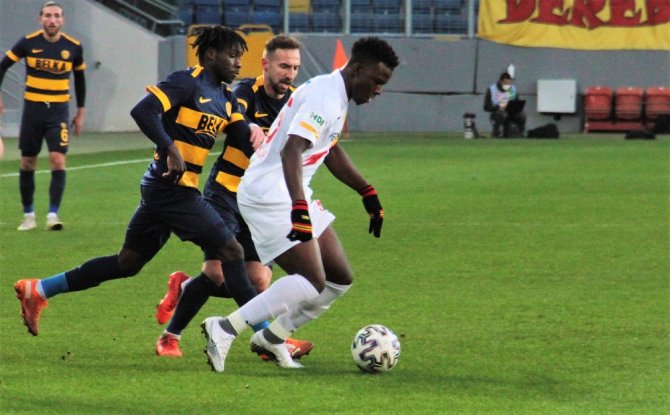 Süper Lig: Mke Ankaragücü: 3 - Yeni Malatyaspor: 1 (Maç Sonucu)