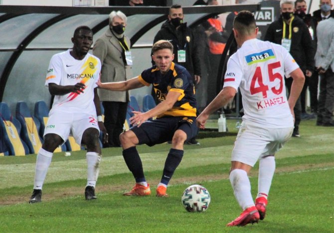 Süper Lig: Mke Ankaragücü: 3 - Yeni Malatyaspor: 1 (Maç Sonucu)