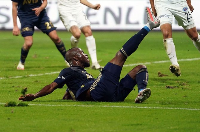 Süper Lig: Kasımpaşa: 0 - Fenerbahçe: 2 (İlk Yarı)