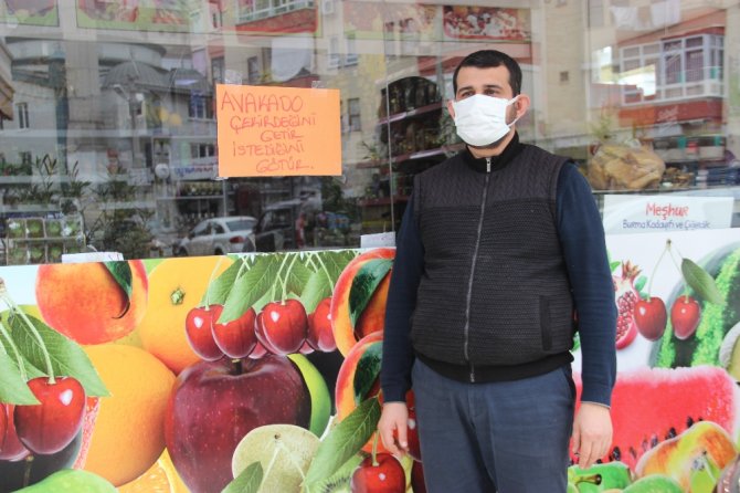 Antalya’da “Avokado Çekirdeğini Getir, İstediğini Götür” Kampanyası