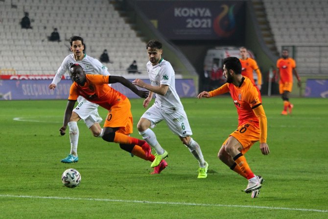 Konyaspor: 1 - Galatasaray: 1 (İlk Yarı)