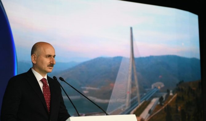 Bakan Karaismailoğlu 2020 Yılında Yapılan Dev Projeleri Anlattı