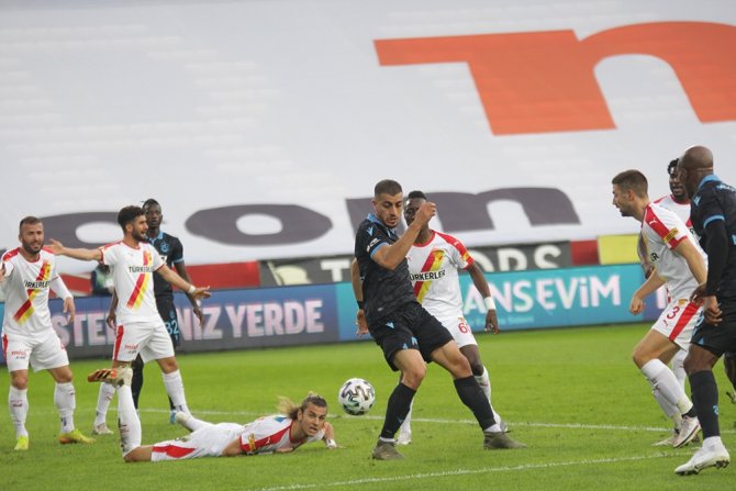 Süper Lig: Trabzonspor: 1 - Göztepe: 0 (Maç Sonucu)
