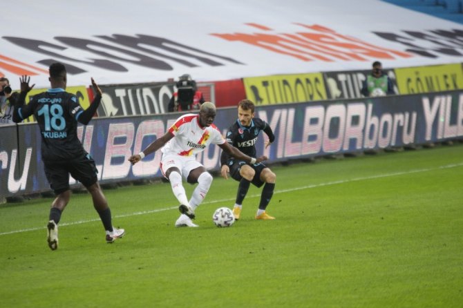 Süper Lig: Trabzonspor: 1 - Göztepe: 0 (Maç Sonucu)