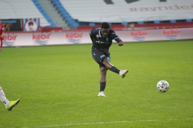 Süper Lig: Trabzonspor: 1 - Göztepe: 0 (Maç Sonucu)