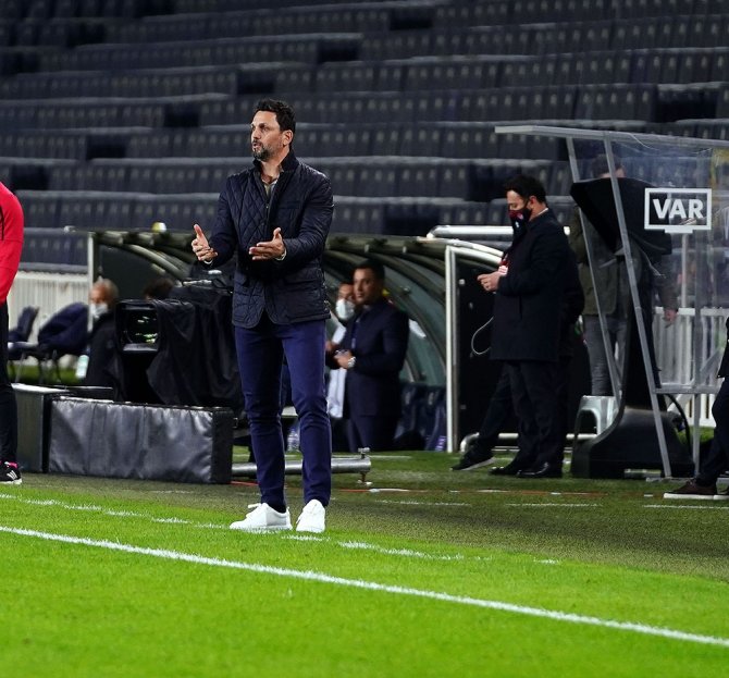 Fenerbahçe, Sahasında Alanyaspor’u 2-1 Mağlup Etti