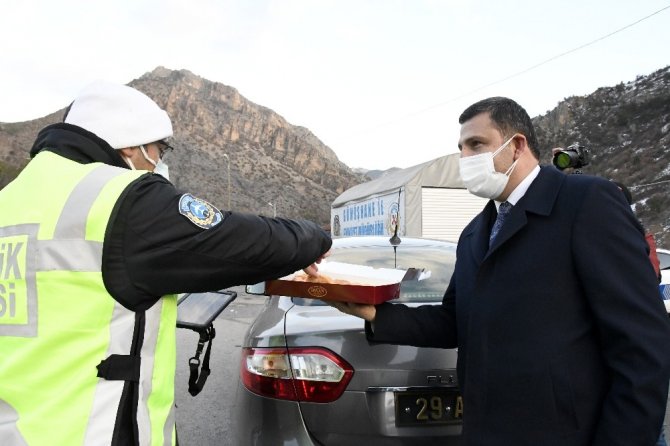 Ak Parti’den Polis Teşkilatına Destek Ziyareti