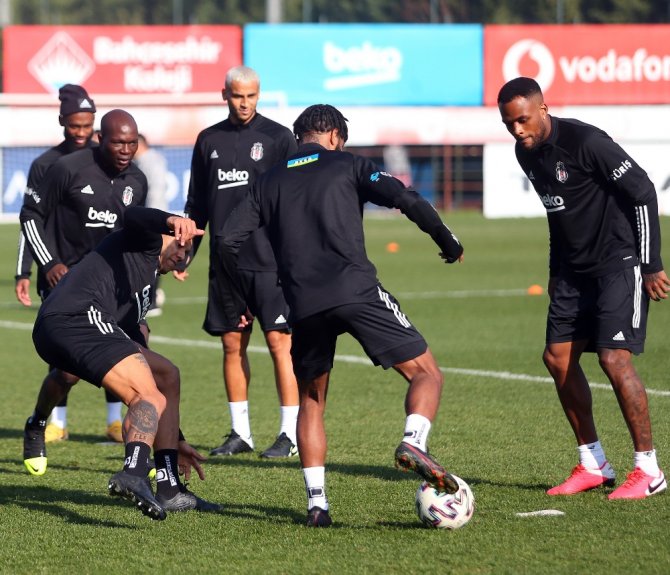 Beşiktaş Kondisyon Ve Taktik Çalıştı