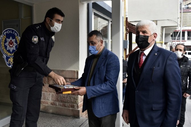 Mhp Gümüşhane Teşkilatı’ndan Polise Destek