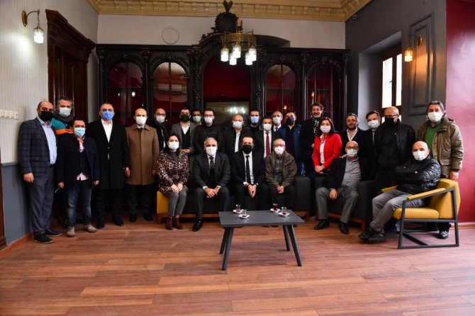 Başkan Zorluoğlu Gazetecilerle Buluştu