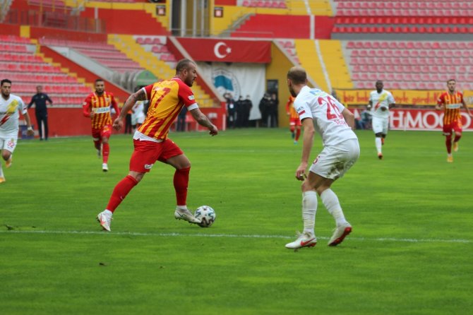 Süper Lig: Kayserispor: 1 - Yeni Malatyaspor: 0 (Maç Sonucu)