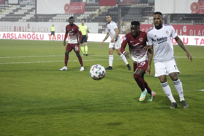 Süper Lig: A. Hatayspor: 2 - Beşiktaş: 2 (İlk Yarı)