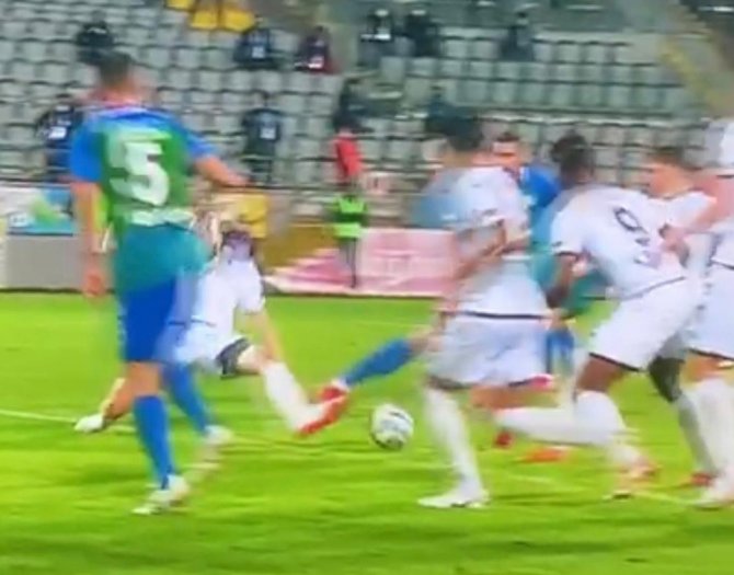 Denizlispor’dan Fotoğraflı Gol Tepkisi