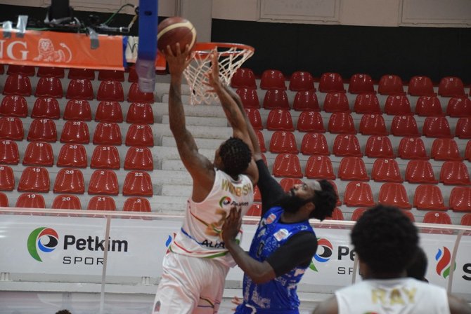 Aliağa Petkim Spor: 98 - Büyükçekmece Basketbol: 77