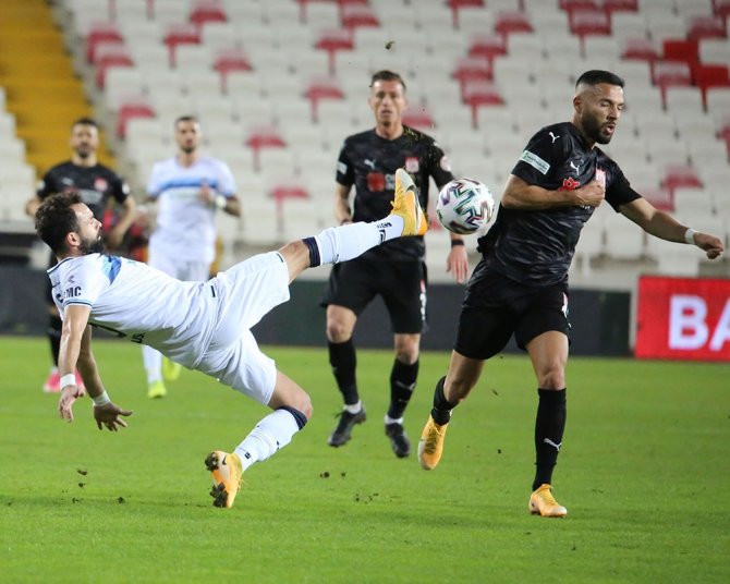 Ziraat Türkiye Kupası: D.g. Sivasspor: 1 - Adana Demirspor: 1 (İlk Yarı)