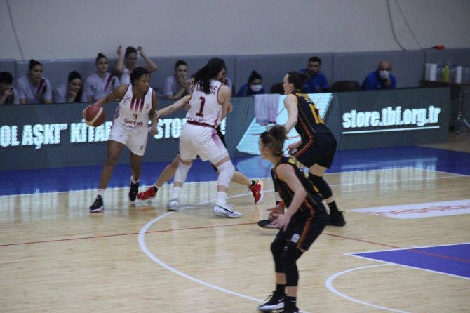 Kadınlar Basketbol Süper Ligi: Elazığ İl Özel İdare: 79 - Galatasaray: 87