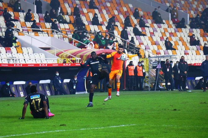 Ziraat Türkiye Kupası: Yeni Malatyaspor: 0 - Galatasaray: 0 (İlk Yarı)
