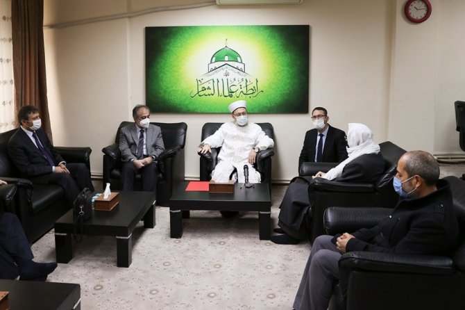 Diyanet İşleri Başkanı Erbaş, Suriye İslam Meclisi Başkanı Rufai’yle Görüştü