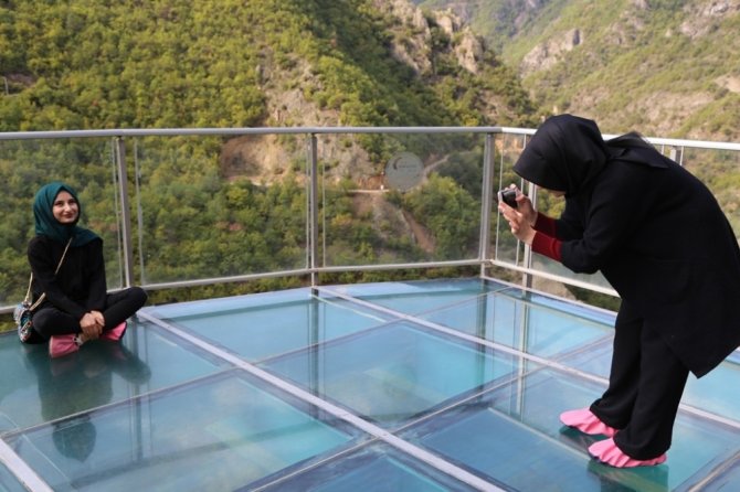 Türkiye’nin En Yüksek Cam Terasına Ziyaretçi Sayısı Yarı Yarıya Düştü