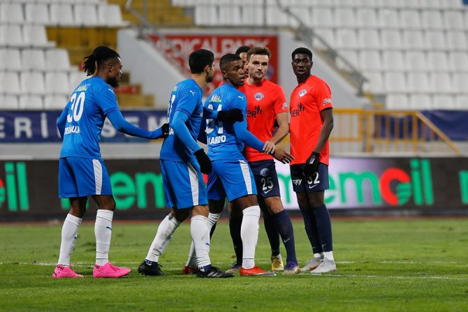 Süper Lig: Kasımpaşa: 0 - Bb Erzurumspor: 1 (İlk Yarı)