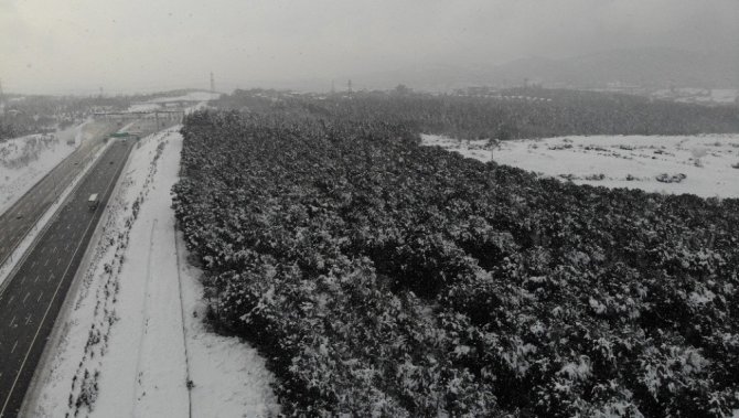 İstanbul’da Lapa Lapa Kar Yağışı Havadan Böyle Görüntülendi