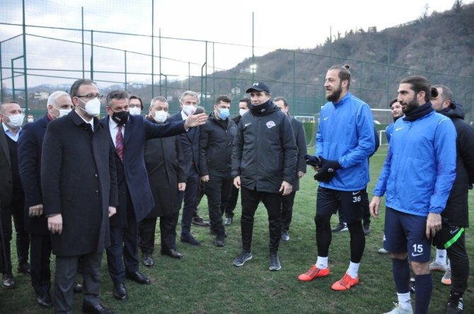 Bakan Kasapoğlu, Hekimoğlu Trabzon’u Ziyaret Etti