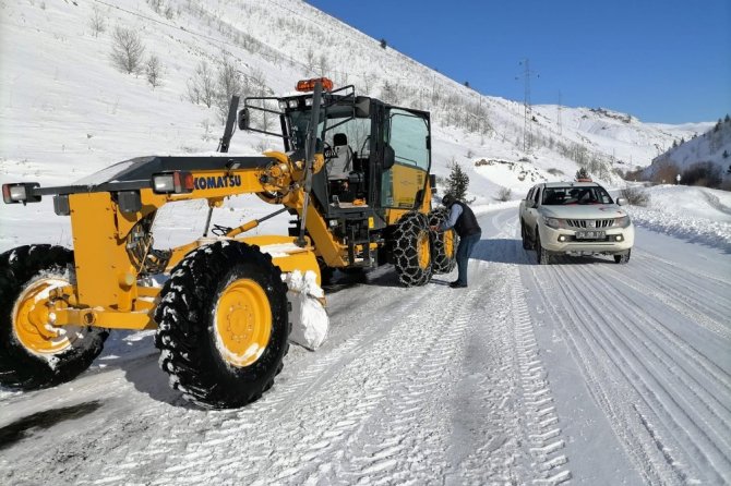 Gümüşhane’de Kapalı Köy Yollarının Tamamı Açıldı