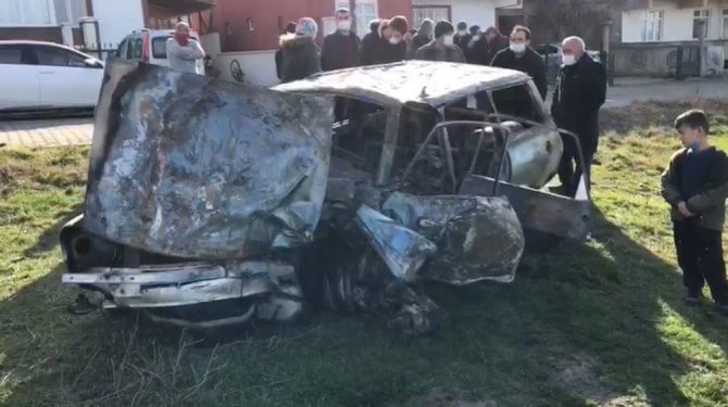 Tekirdağ’da Feci Kaza: Sıkıştığı Otomobilde Yanarak Can Verdi
