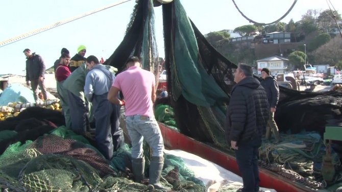 Balıkçı Tekneleriyle Dolan Şile Limanı Havadan Görüntülendi