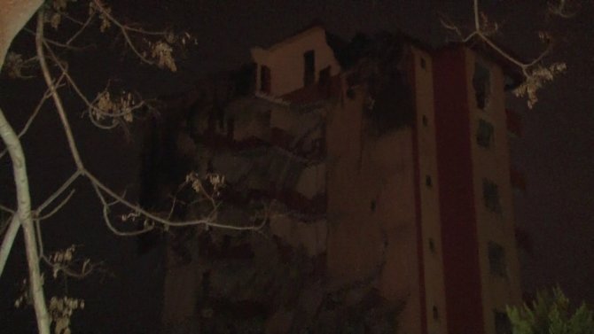 Maltepe’de Yıkımı Devam Eden Bina Göçtü: Mahalleli Sokağa Döküldü