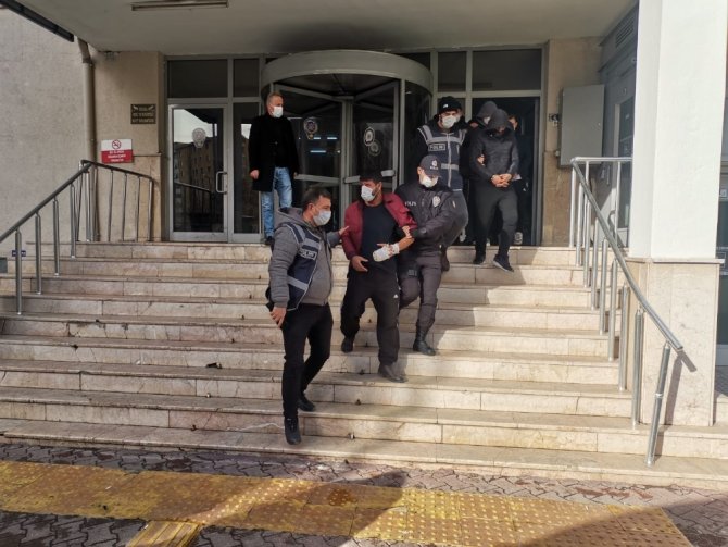 Kayseri’de 25 Adrese Eş Zamanlı Operasyon: 18 Gözaltı