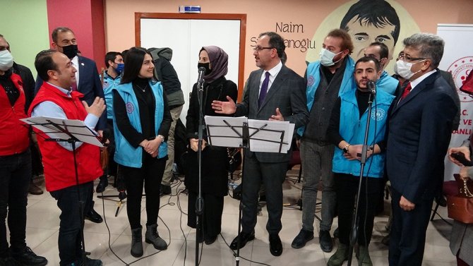 Bakan Kasapoğlu, Vanlı Gençlerle Buluştu