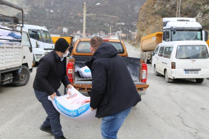 Artvinli Boğacılara Yem Desteği